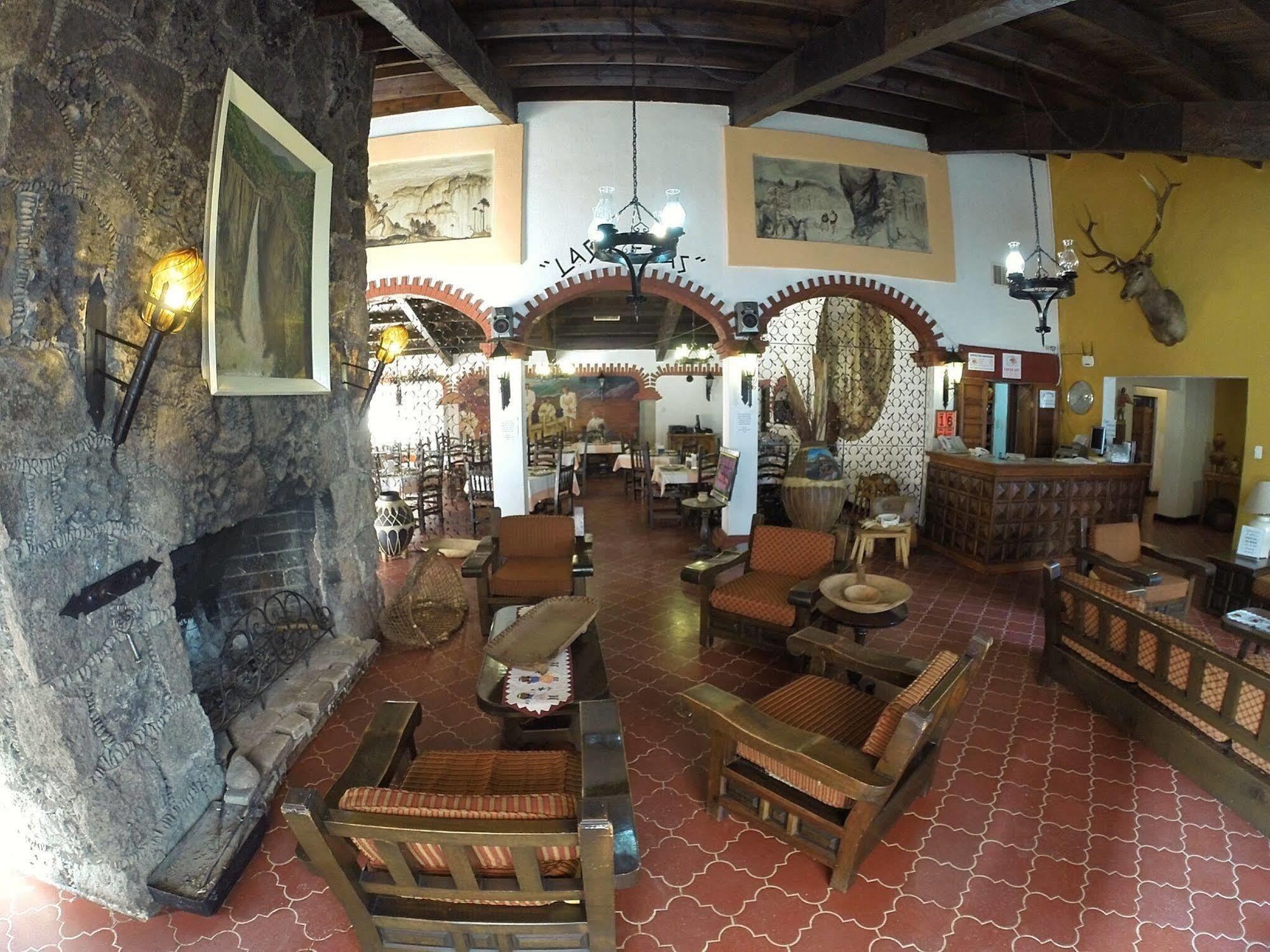 Hotel Parador Santa Cruz كريل المظهر الخارجي الصورة